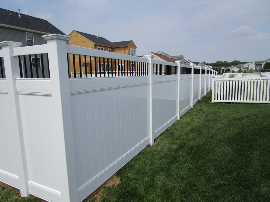 Vinyl Fence Installers in Cleveland