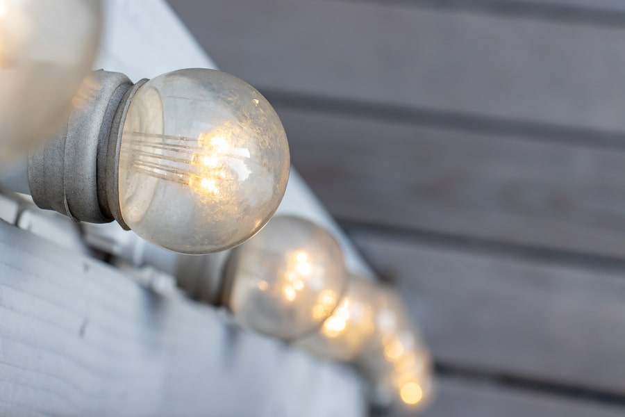 Maintaining Outdoor Lights in Winter